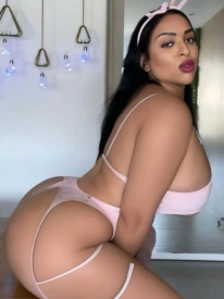 Roxanne , acompanhante em Braga 916395604