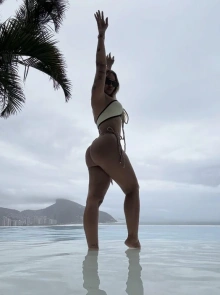 Luluzinha, uma das damas de companhia mais requisitadas agora