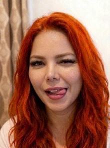 Julia, máximo profissionalismo como acompanhante de beleza singular