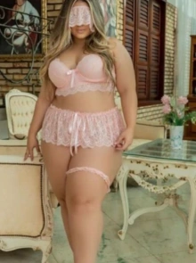 Pietra Ferraz, elegância e classe como acompanhante de elite