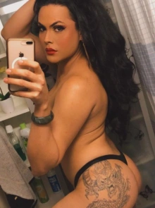 TS Bruna apresenta o seu álbum de fotos de acompanhante profissional