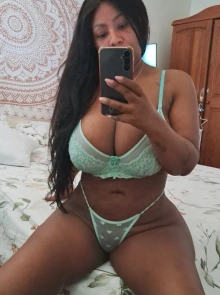 Tati diniz, uma das melhores opções de escorts em Gaia hoje