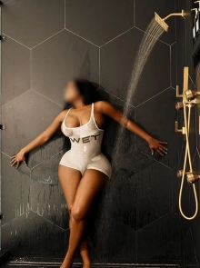 Perfil Premium: Massamá  entre as melhores acompanhantes em Sintra