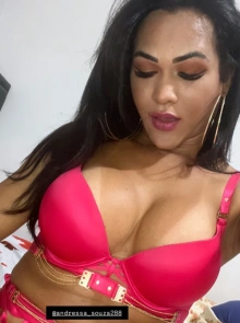 Andressa, uma modelo elegante e discreta