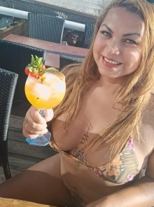 Isa Souza, uma experiência autêntica com uma escort Coroa em Funchal