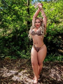 Quer conhecer uma acompanhante Coroa em Funchal? María clara espera por si