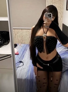 Eliza é uma escort de luxo com atendimento exclusivo