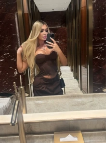 Karolinee, acompanhante em Lagos 917298335