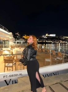 Experiência de luxo com Clara, acompanhante independente