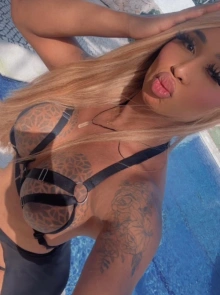 Nicolepanicats, uma das acompanhantes em Albufeira mais cobiçadas