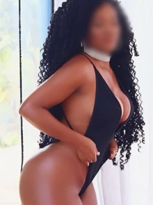 Marta, elegância e discrição no catálogo de Aveiro