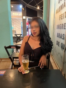 Julia ferber destaca-se no diretório de damas de companhia pelo seu estilo