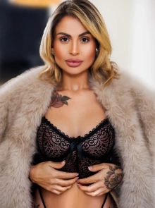 Rafaella é uma escort em Setúbal com perfil verificado