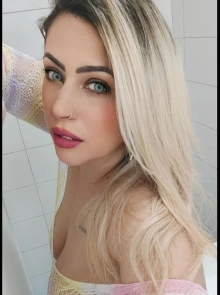 Gabriella, elegância e classe como acompanhante de elite