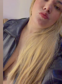 Carla, uma das melhores acompanhantes Coroa com fotos reais