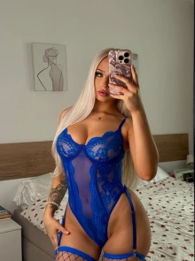 Reserve com Amanda ferraz, acompanhante grandes-mamas em Porto com perfil ativo