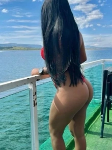 Isabela santos, uma experiência única com damas de companhia profissionais