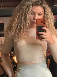 Anna laura, uma das acompanhantes mais requisitadas do momento