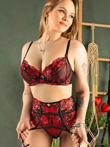 Encontro exclusivo com Laura Levantesi, uma das escorts em Funchal top