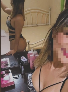 Dafyne Dias apresenta o seu álbum de fotos de acompanhante profissional