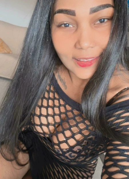 Nereyda, elegância e discrição nos anúncios de escorts de elite