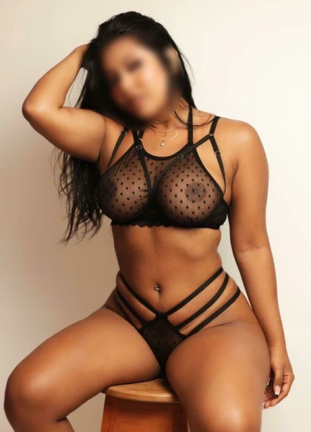 Lari, acompanhante em Faro 920615008