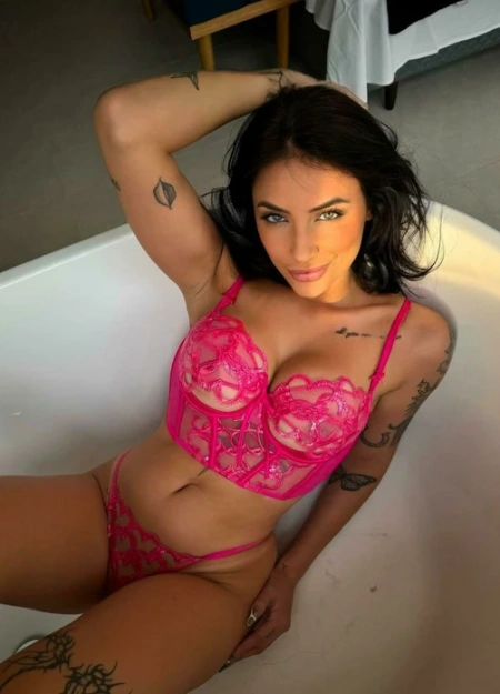Camila, acompanhante em Coimbra 929377030
