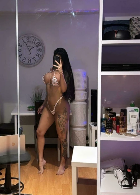 Imola khalifa, travesti em Lisboa 910946627