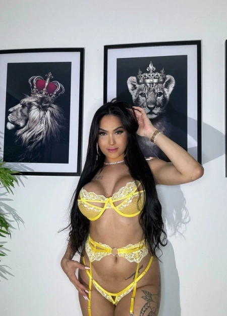 Imola khalifa, travesti em Lisboa 910946627