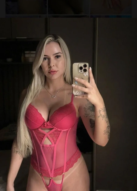 Sabrina, a sua melhor escolha de acompanhantes grandes-mamas em Porto verificadas