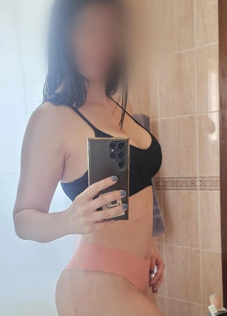 Laura, acompanhante em Portimão 963671176