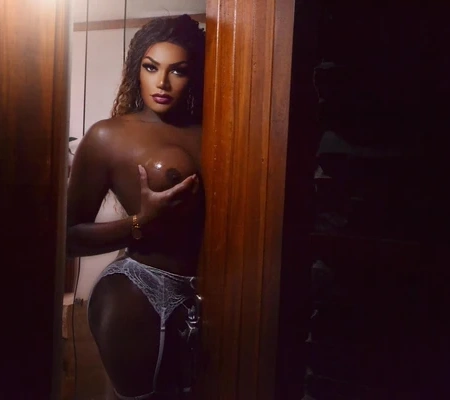 Brunna Lehmann, travesti em Porto 916977812