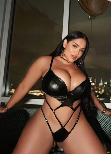 Roxanne, acompanhante em Porto 916395604