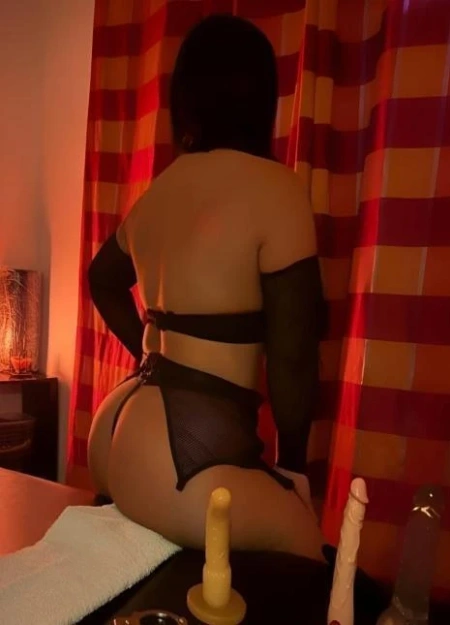 Cheguei amores, detalhes e fotos reais desta modelo de elite