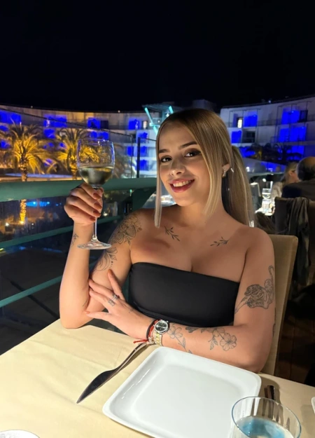 Laís, acompanhante em Porto 912817523