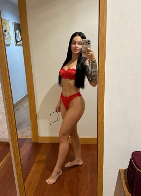 Lis, um rosto novo no catálogo de escorts VIP