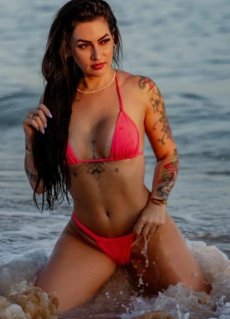 Conheça Geovana, acompanhante em Albufeira com serviços verificados