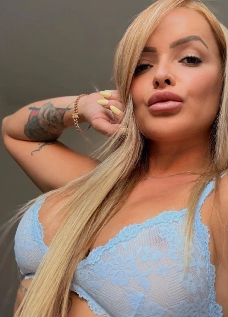 Luna benvenutti, uma espetacular acompanhante em Braga independente