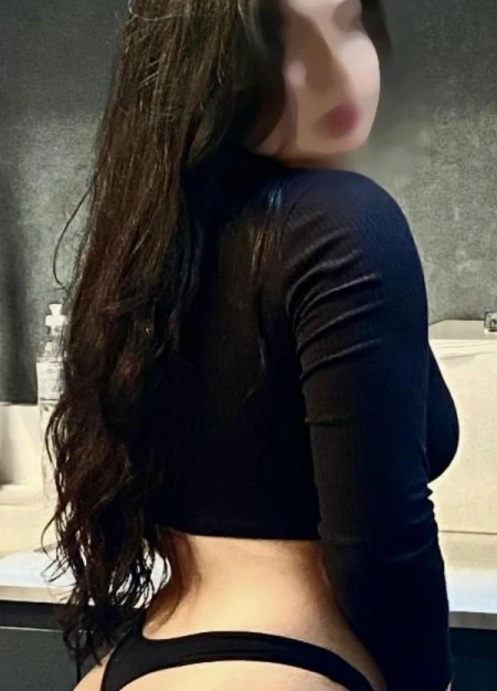 Agende o seu encontro com Lara, acompanhante com perfil ativo