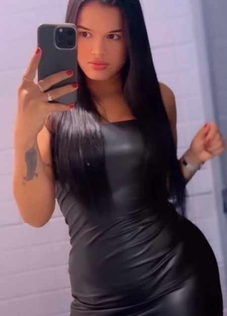 Procura escort em Faro? Angel é uma ótima escolha