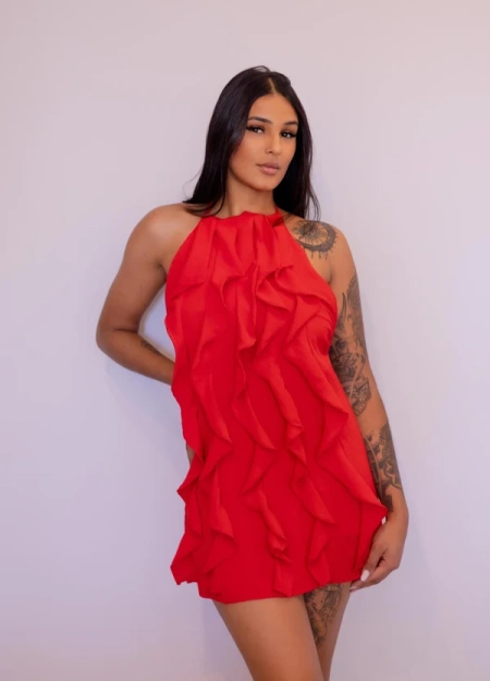 Isabella está disponível agora como chica de companhia independente