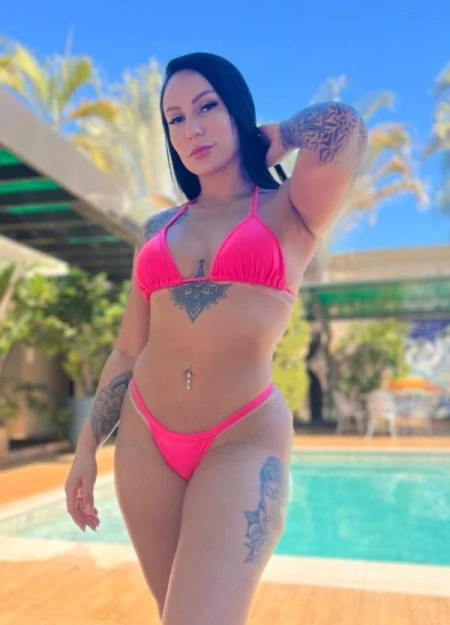 Agende o seu encontro com Monique Reis, acompanhante com perfil ativo