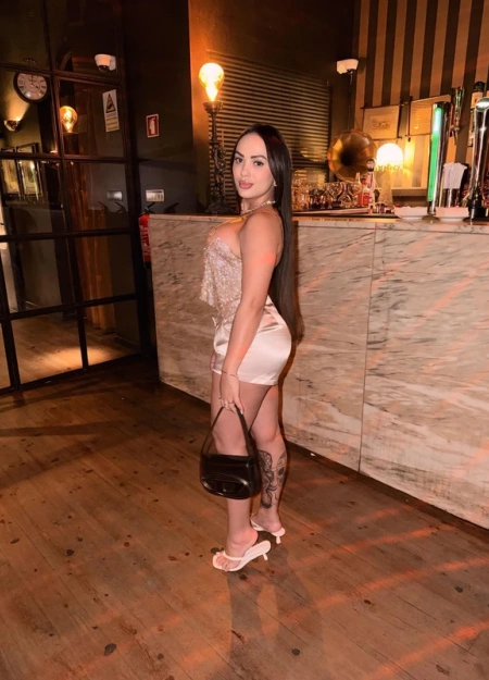 Book atualizado de Luiza, entre as escorts de luxo